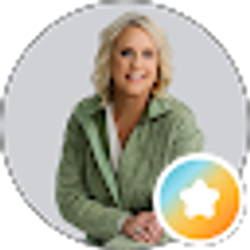 Profile photo of Judy Hallamore