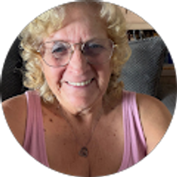 Profile photo of Cindy Dow