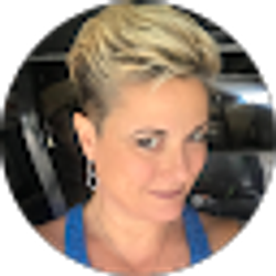 Profile photo of Karen Zomick