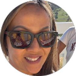 Profile photo of Vi Bui
