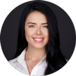 Profile photo of Samantha Lang