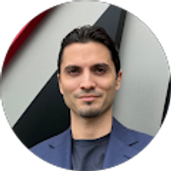 Profile photo of Ryan Maginot