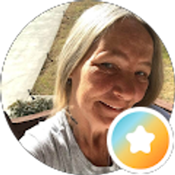 Profile photo of Raquel Martelli