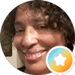 Profile photo of Lisa Perry