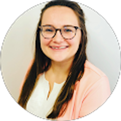 Profile photo of Amanda Hughes