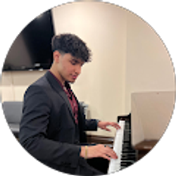 Profile photo of Shan Qamar