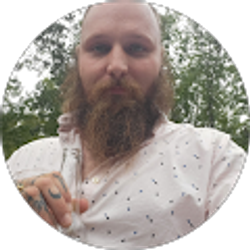 Profile photo of Zachary Robinson