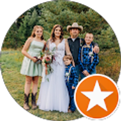 Profile photo of Elicia Zaviska