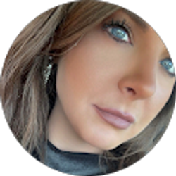 Profile photo of Rachael Weekley