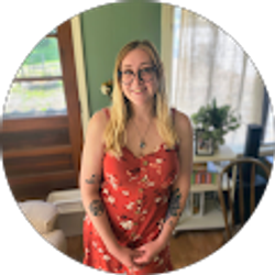 Profile photo of Emily Van Leer