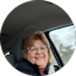 Profile photo of Roxanna Grove
