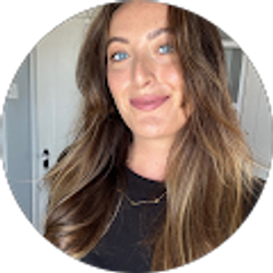 Profile photo of Zoë Wallis