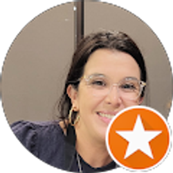 Profile photo of Nadia Simmons