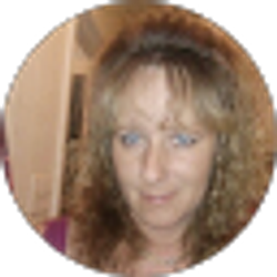 Profile photo of Lisa Kay