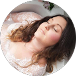 Profile photo of Amanda Lynn