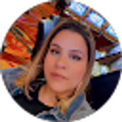 Profile photo of Stephanie Gil