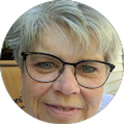 Profile photo of Donna Cummins