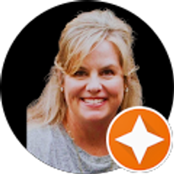 Profile photo of Christal Warren Realtor