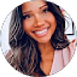 Profile photo of Anne Bontje