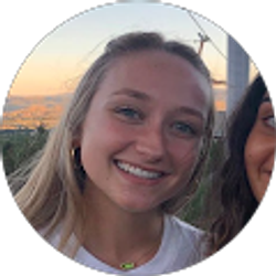 Profile photo of Elle Carlson