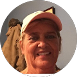 Profile photo of Sandy Cross