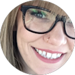 Profile photo of Veronica Demmer