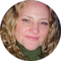 Profile photo of Jennifer Evans