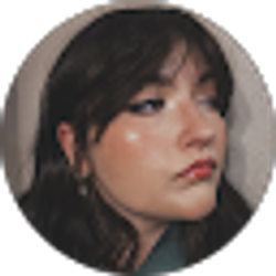 Profile photo of Alexa Poppy