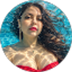 Profile photo of Luz Santa