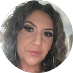 Profile photo of Michelle Dudley