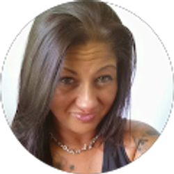 Profile photo of Tracey Sabino
