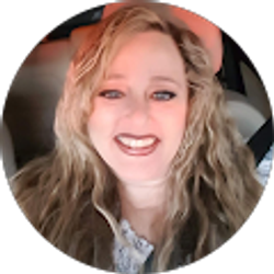 Profile photo of Liz Norris