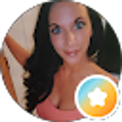 Profile photo of Lindsay Burnett