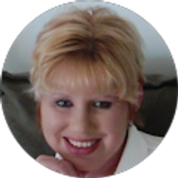 Profile photo of Amanda May