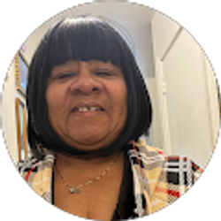 Profile photo of Gwen Mayo