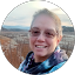 Profile photo of Julie Dunham