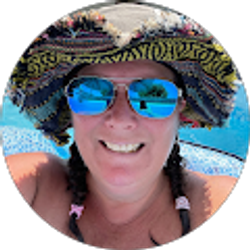 Profile photo of Kelly Bellus