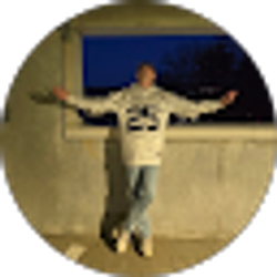 Profile photo of Mason Reisling