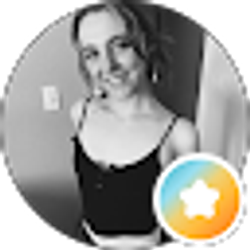 Profile photo of Samantha Dessauer