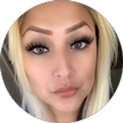 Profile photo of Esmeralda Mayra