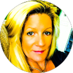 Profile photo of Tina Ciombor