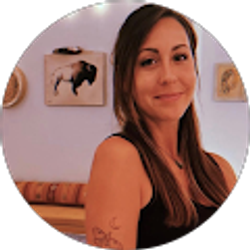 Profile photo of Carly Hilliard