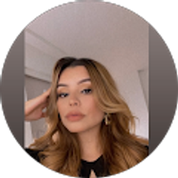 Profile photo of Nayeli Mares