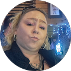 Profile photo of Anna Stone