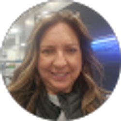 Profile photo of Shelly Burt