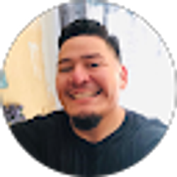 Profile photo of Eduardo Cisneros