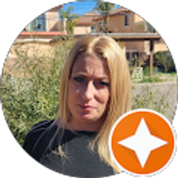 Profile photo of Linsey Noha