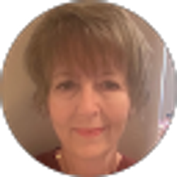 Profile photo of Debbie Parris
