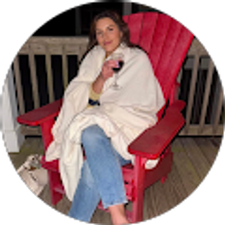 Profile photo of Kelly Bowler