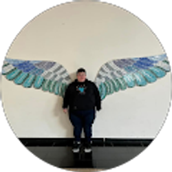 Profile photo of Leslie Morin